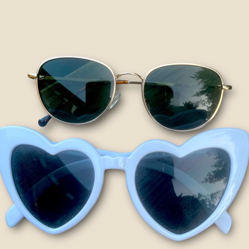 SOJO Sunglasses Women’s X 2 Pairs Heart & Black